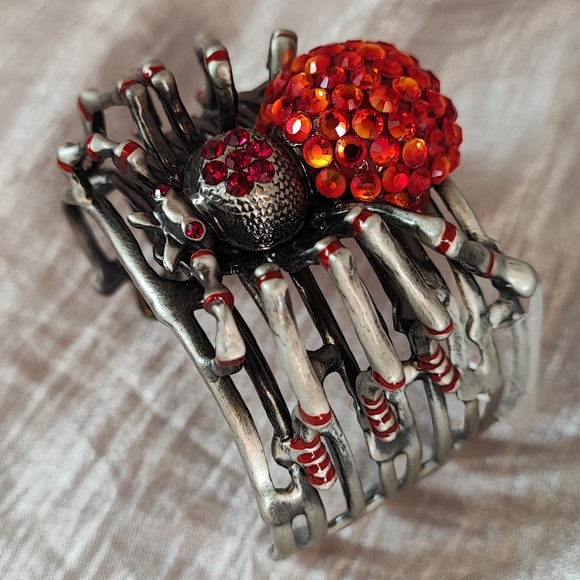 Fire Opal Premium Swarovski Crystal Elements Halloween Spider Bracelet Cuff NEW - Picture 2 of 7